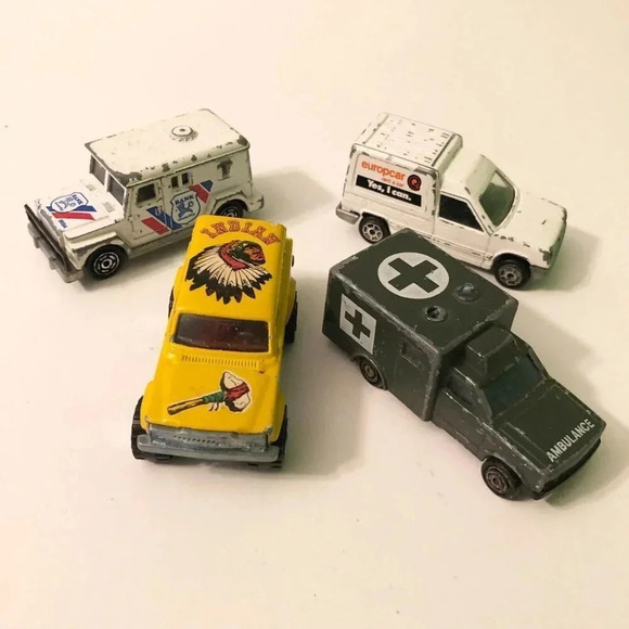 Lot of 4 Majorette Cars Bank Security Jeep Cherokee Renault Express Ambulance - Picture 1 of 16